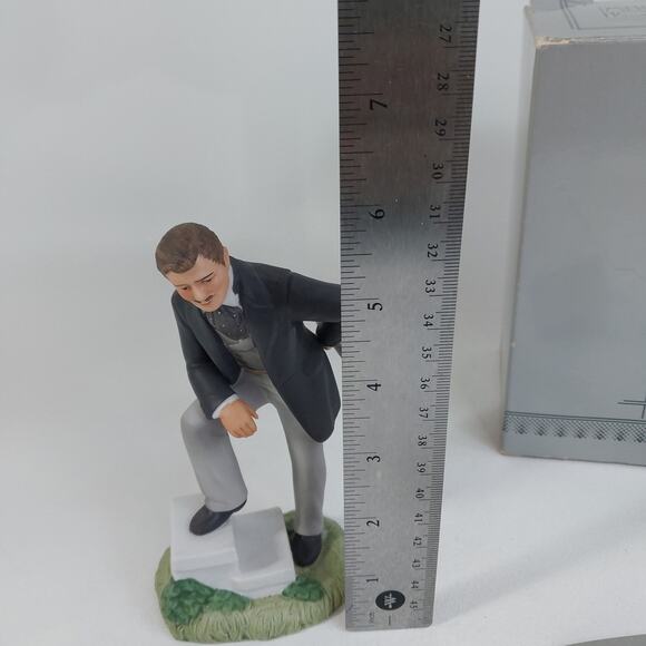 1984 Avon Images Of Hollywood Clark Gable Rhett Butler Porcelain Figurine - Picture 7 of 7